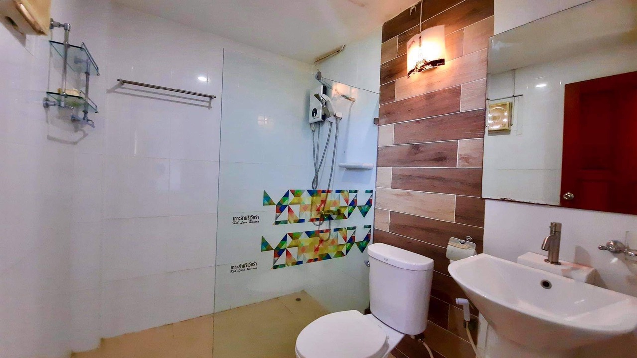 Photo of Bathroom in Koh Lan