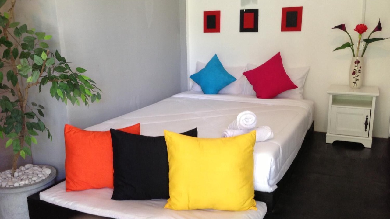 Photo of Bedroom in Srithanu