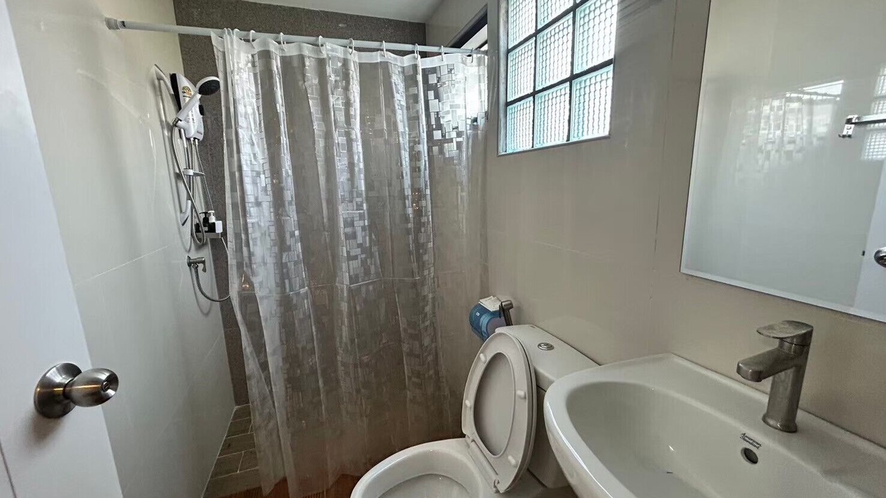 Photo of Bathroom in Nan