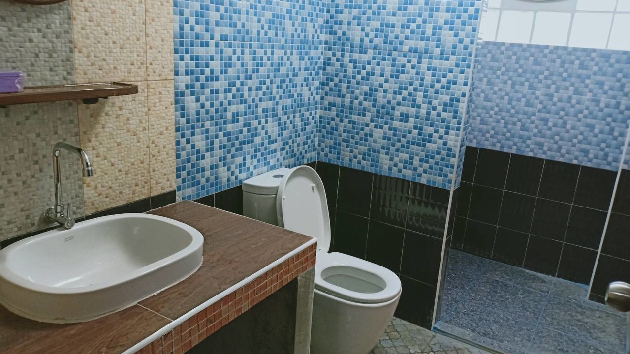 Photo of Bathroom in Nan