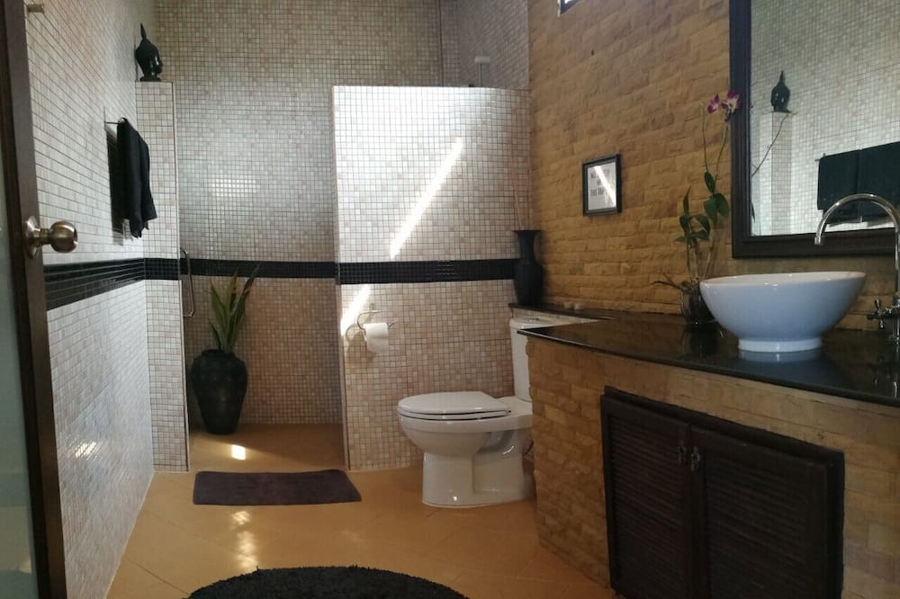 Photo of Bathroom in Ko Lanta