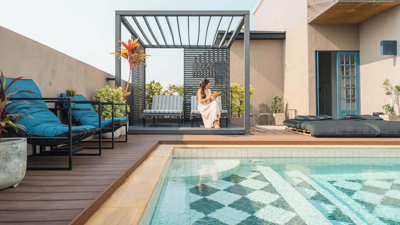 Photo of Outdoor in Wattana