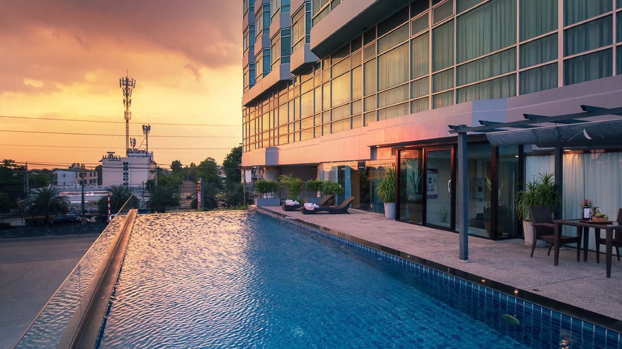 Photo of Outdoor in Racha Thewa