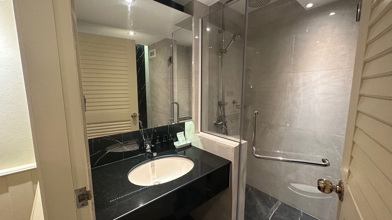 Photo of Bathroom in Talat Yot