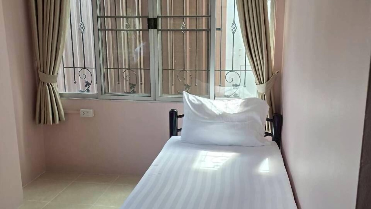 Photo of Bedroom in Wat Sam Phraya