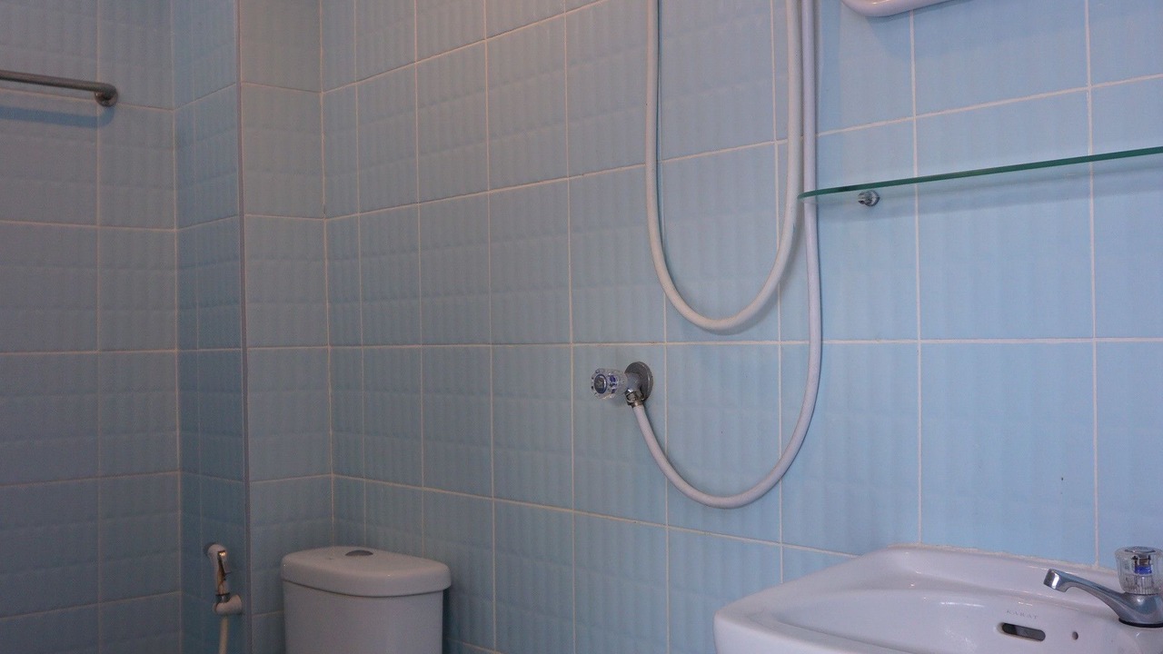 Photo of Bathroom in Wat Sam Phraya