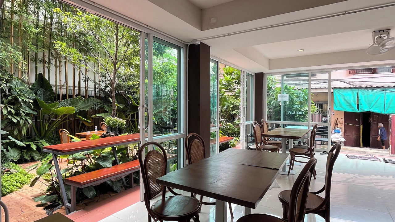 Photo of Livingroom in Wat Sam Phraya