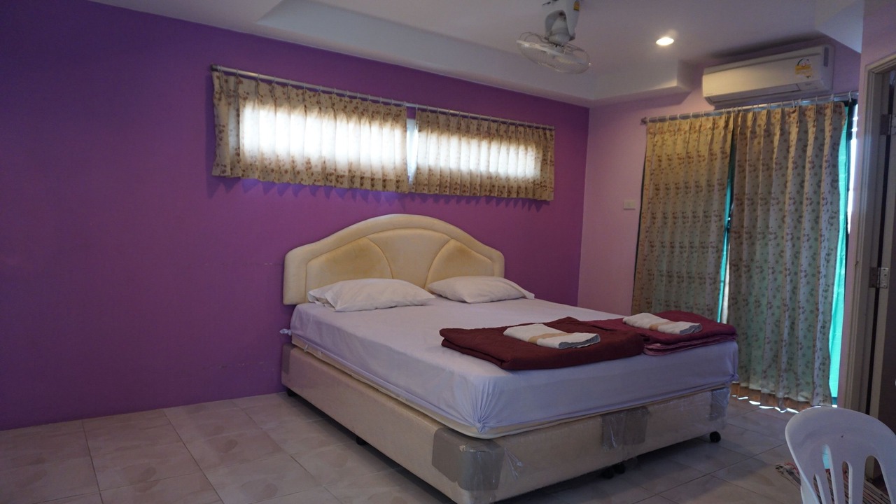 Photo of Bedroom in Wat Sam Phraya