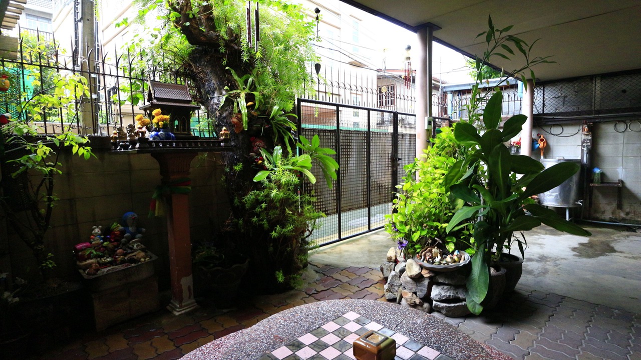 Photo of Patio Balcony in Dao Khanong