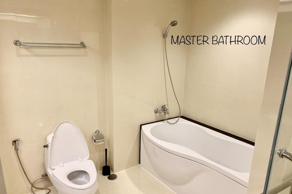 Photo of Bathroom in Nana
