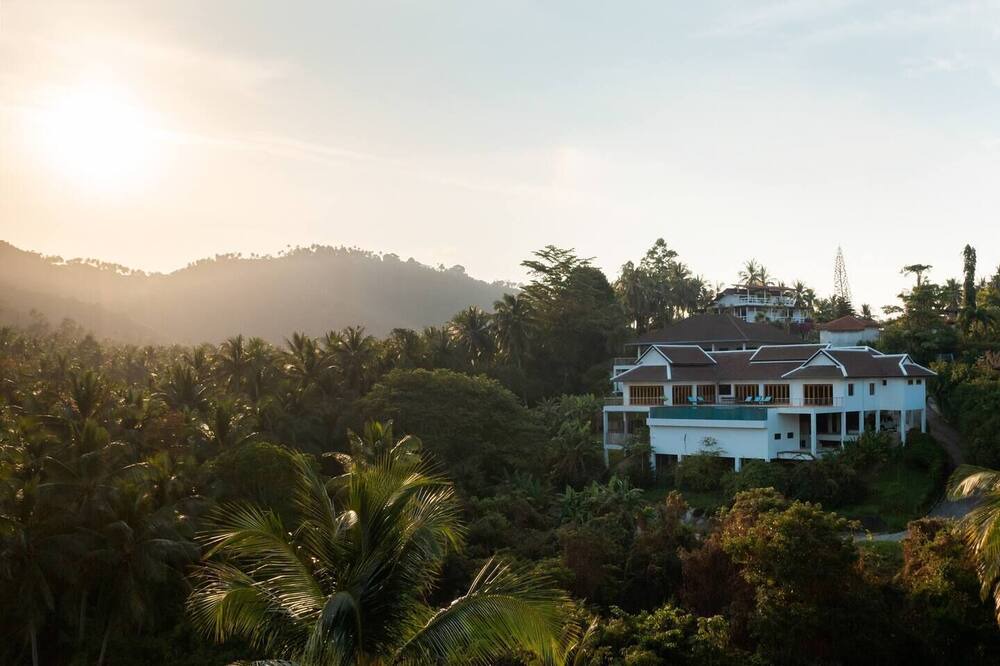 Photo of Outdoor in Thong Krut
