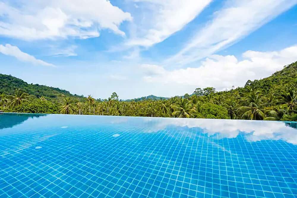 Photo of Outdoor in Thong Krut