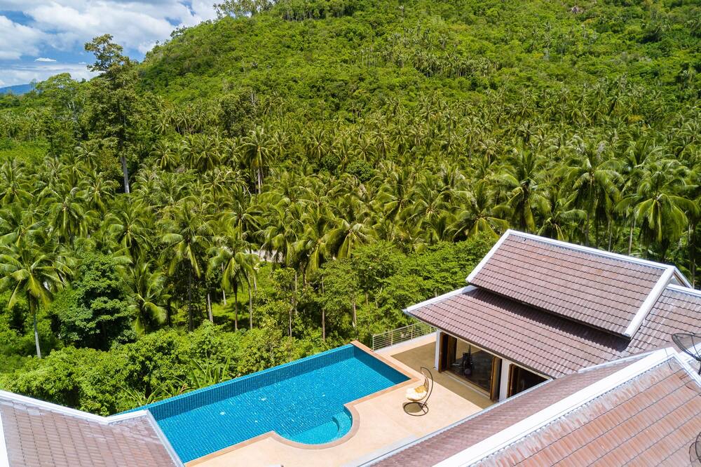 Photo of Outdoor in Thong Krut