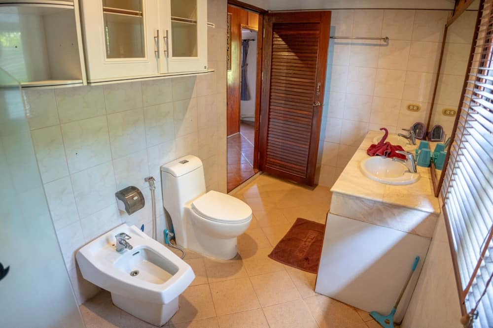 Photo of Bathroom in Bang Po