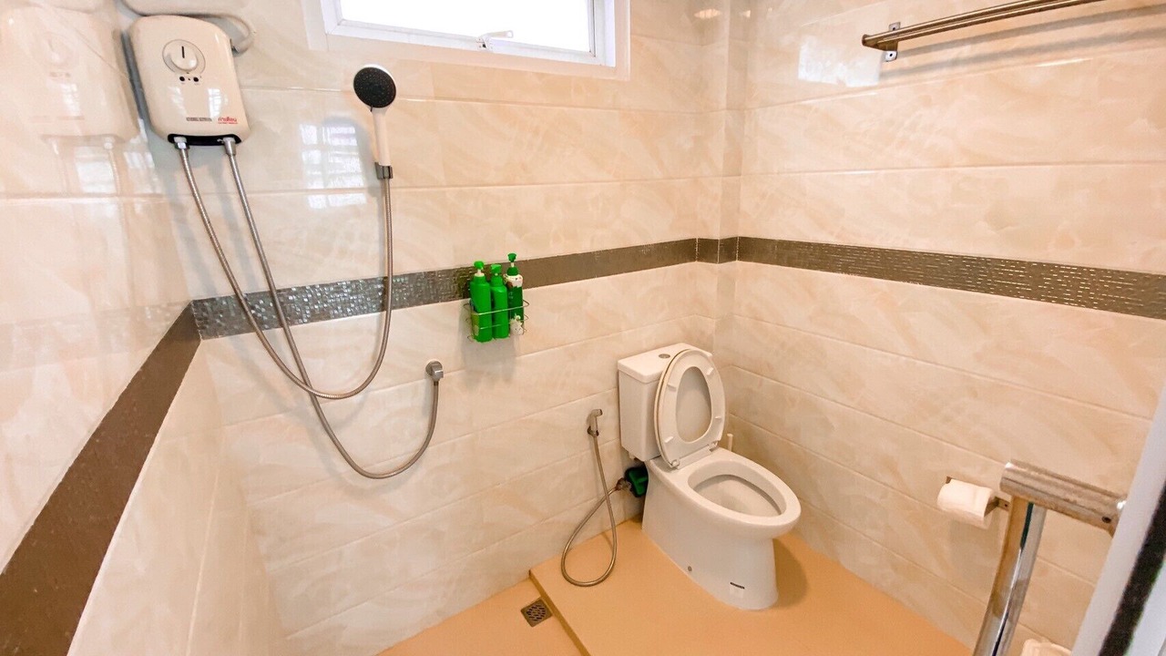 Photo of Bathroom in Sanamchai