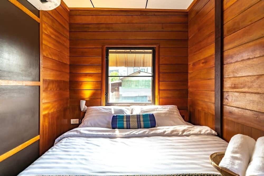 Photo of Bedroom in Khlong San