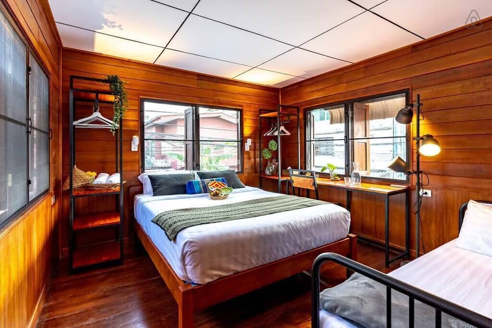 Photo of Bedroom in Khlong San