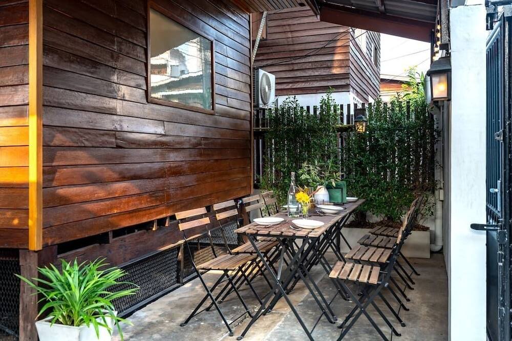 Photo of Patio Balcony in Khlong San