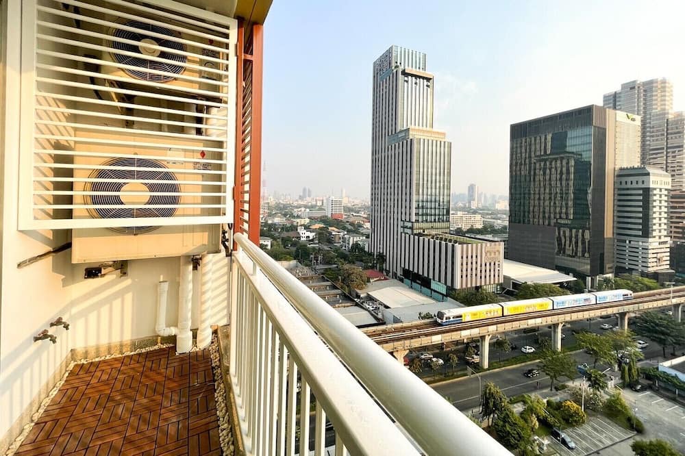 Photo of Patio Balcony in Phaya Thai