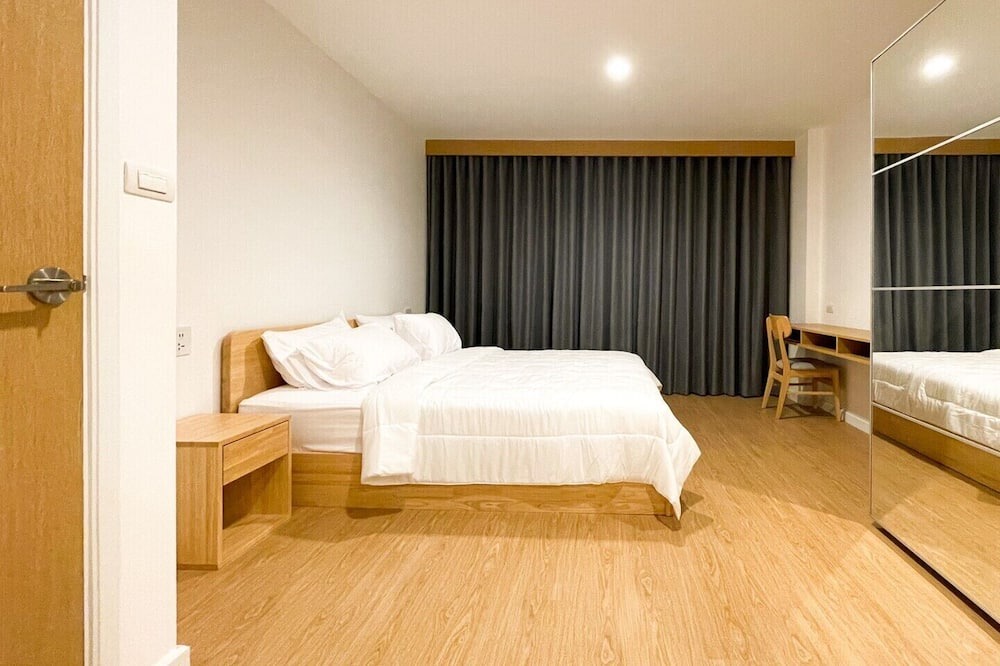 Photo of Bedroom in Phaya Thai