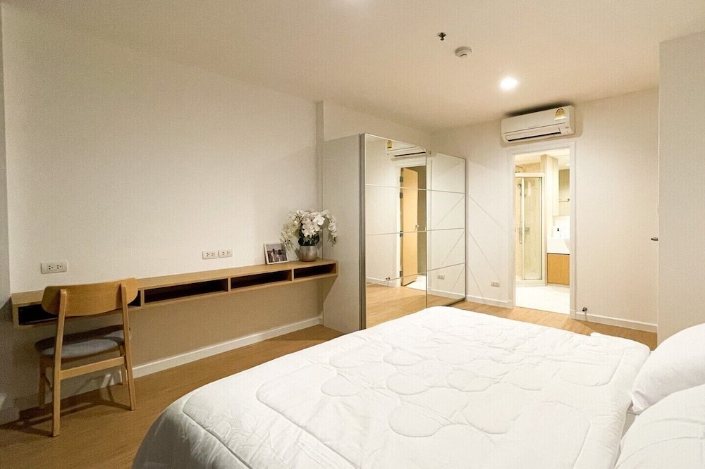 Photo of Bedroom in Phaya Thai