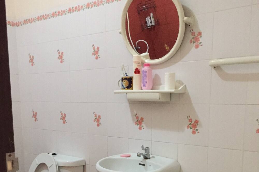 Photo of Bathroom in Thai Chang