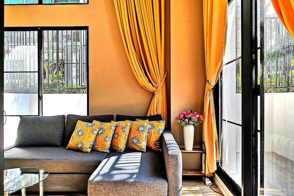 Photo of Livingroom in Sathorn