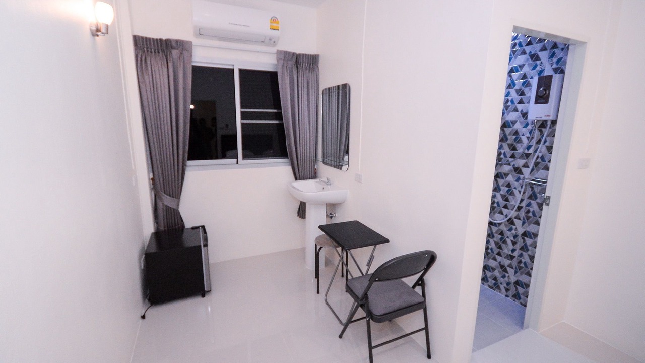 Photo of Bedroom in Wat Sam Phraya
