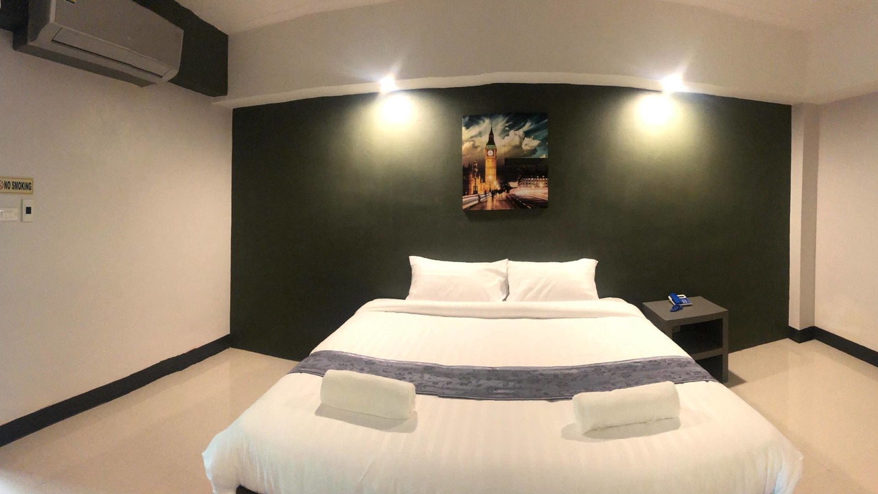 Photo of Bedroom in Hang Chat