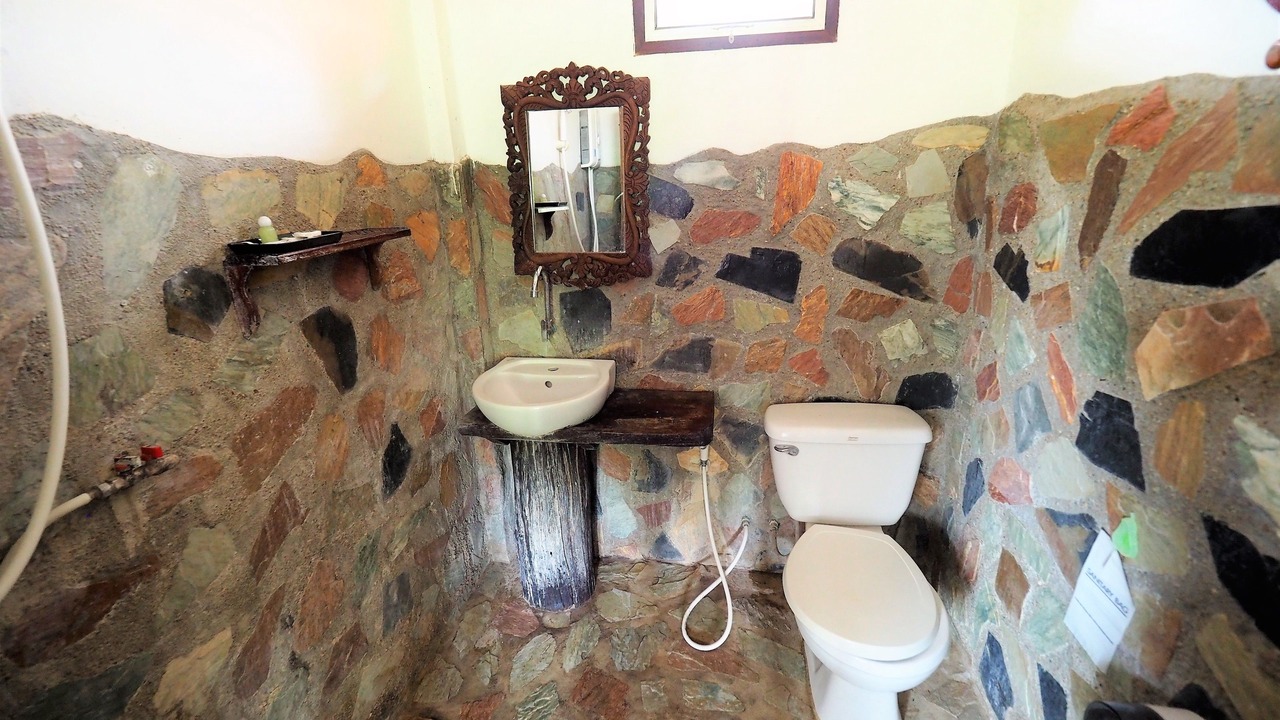 Photo of Bathroom in Tha Sao