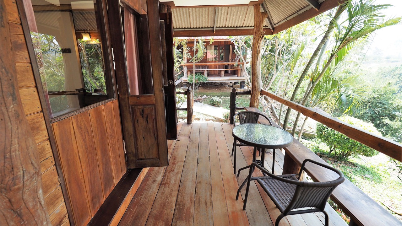 Photo of Patio Balcony in Tha Sao