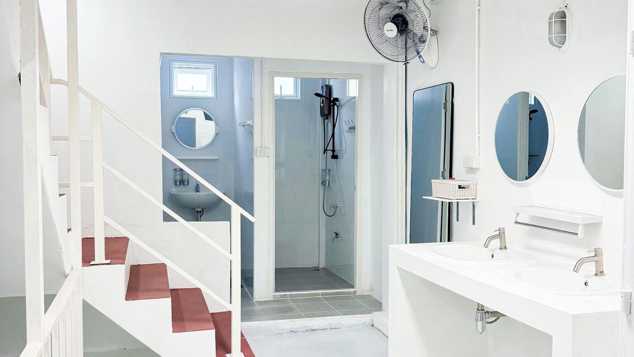 Photo of Bathroom in Pratunam