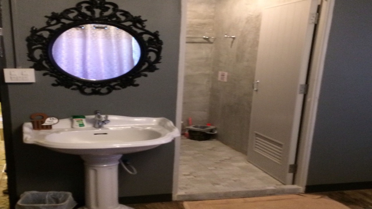 Photo of Bathroom in Racha Thewa