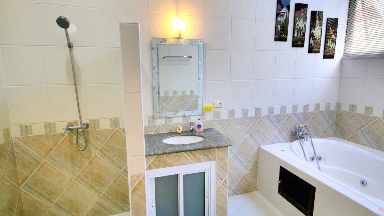 Photo of Bathroom in Nong Prue