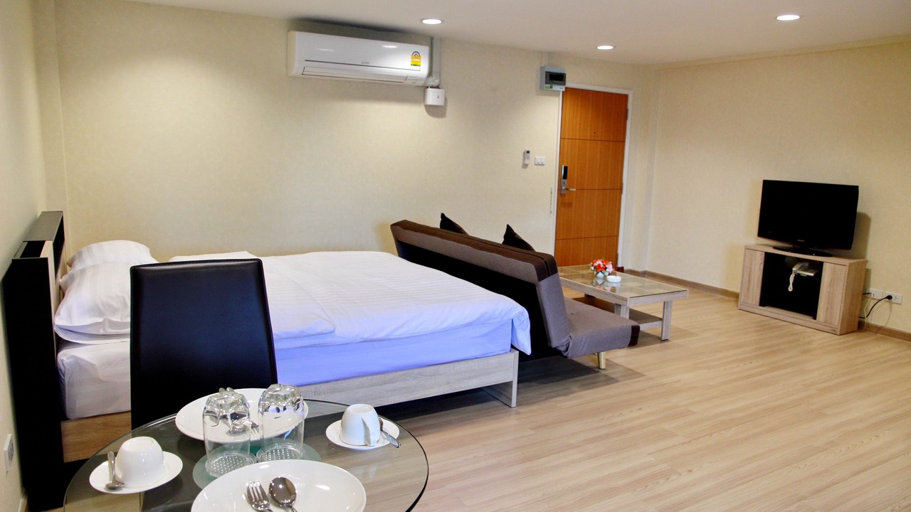 Photo of Bedroom in Khlong Tan