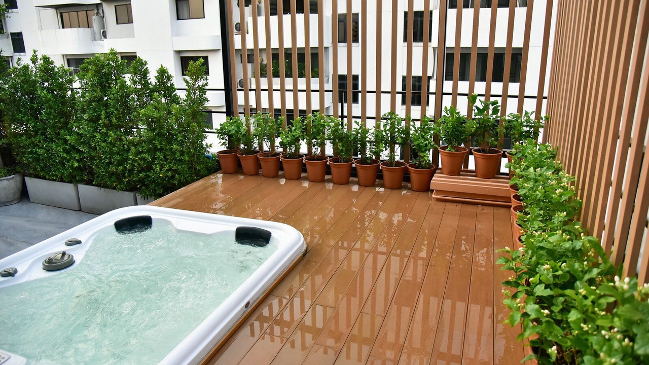 Photo of Outdoor in Khlong Tan