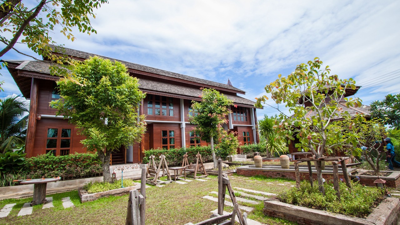Photo of Outdoor in Sung Men