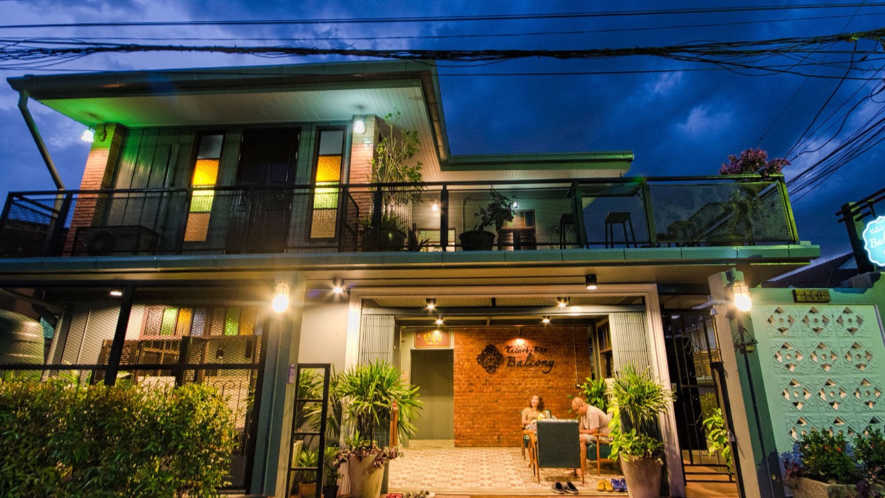 Photo of Buildings in Pak Nam