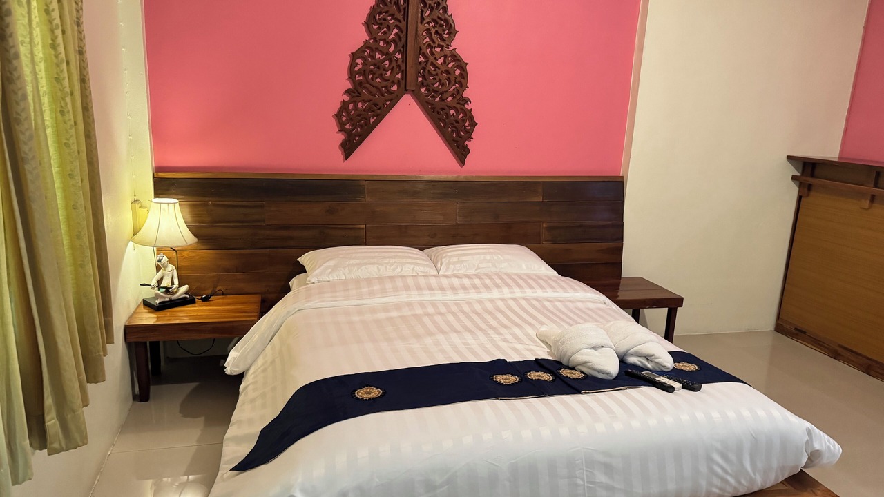 Photo of Bedroom in Phra Luang