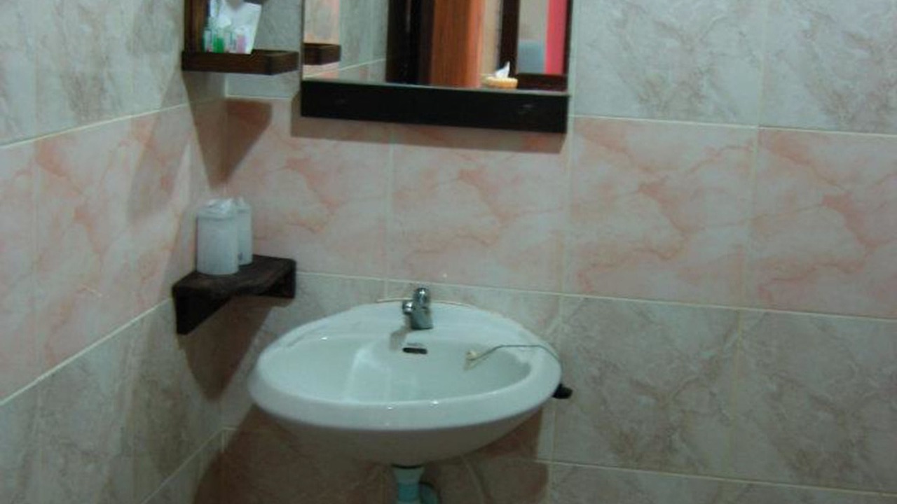 Photo of Bathroom in Phra Luang