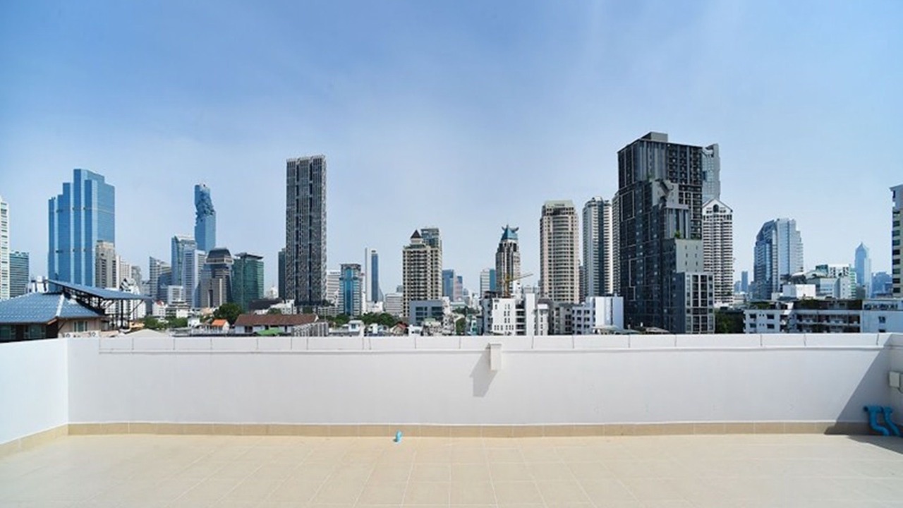 Photo of Patio Balcony in Thung Maha Mek