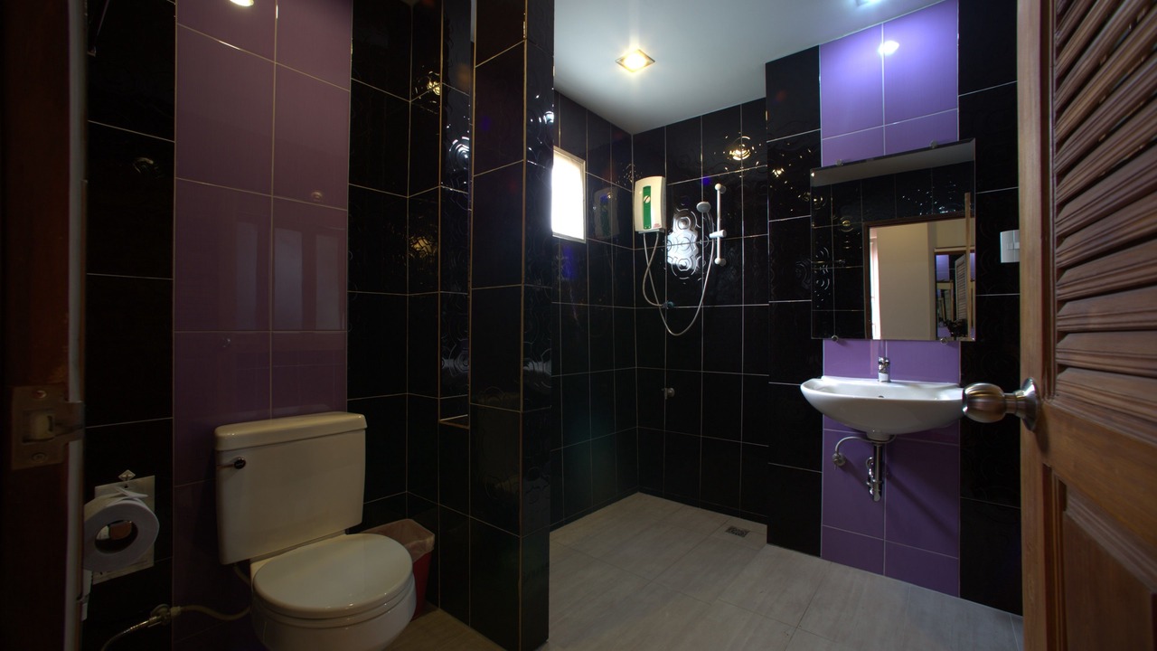 Photo of Bathroom in Mae Sot