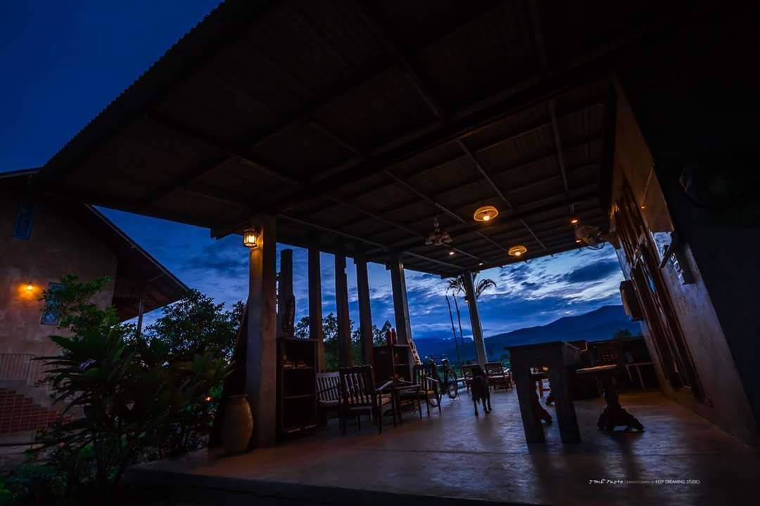 Photo of Patio Balcony in Hot