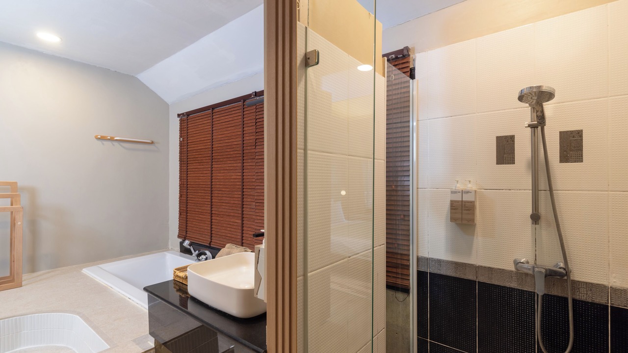 Photo of Bathroom in Pong Yaeng