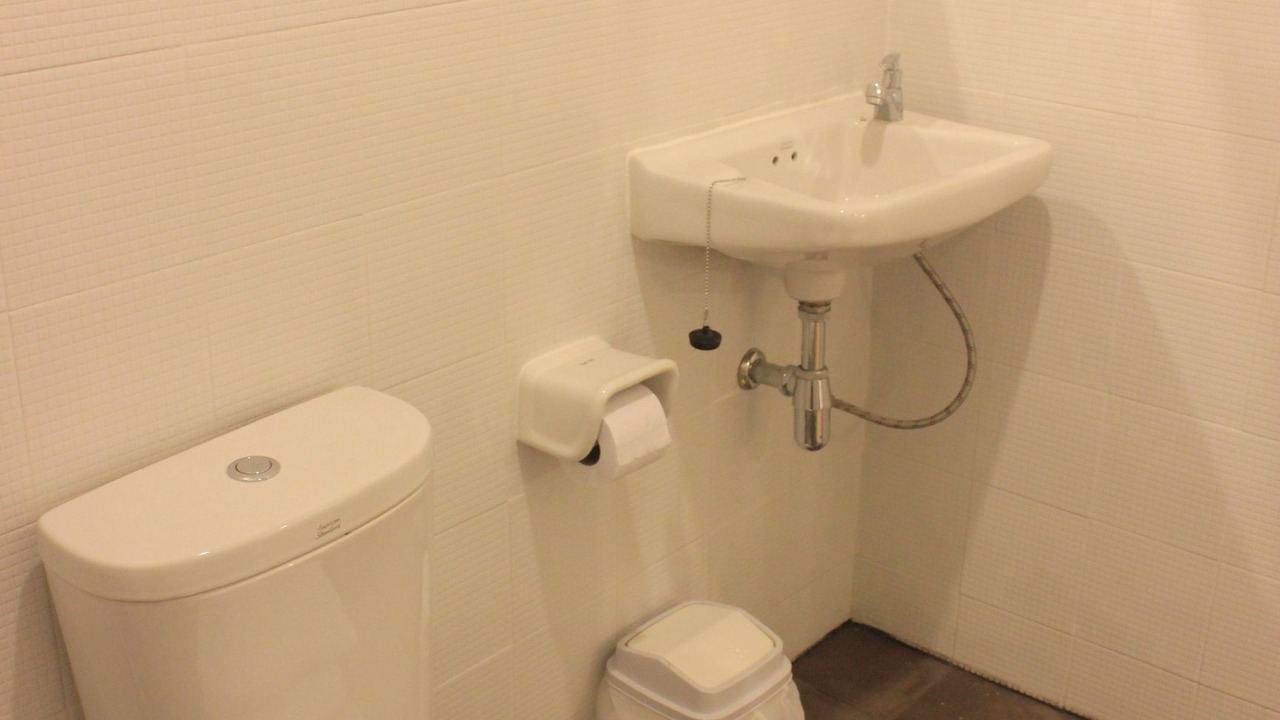 Photo of Bathroom in Tha Li