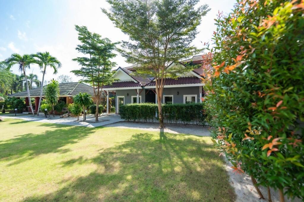 Photo of Outdoor in Khuekkhak