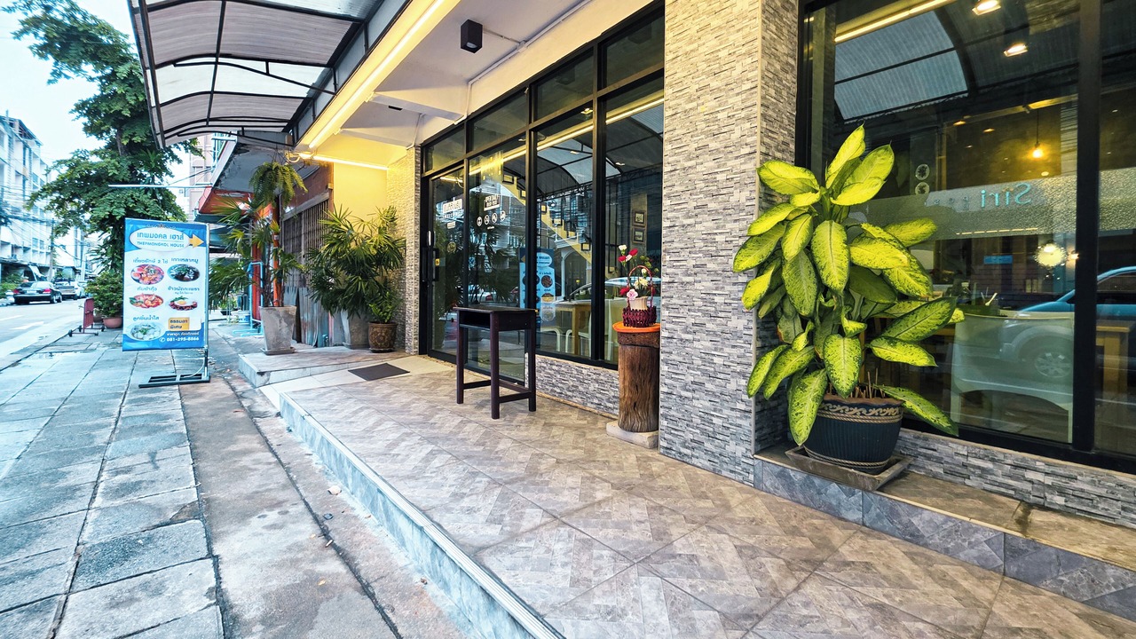 Photo of Outdoor in San Chao Pho Suea