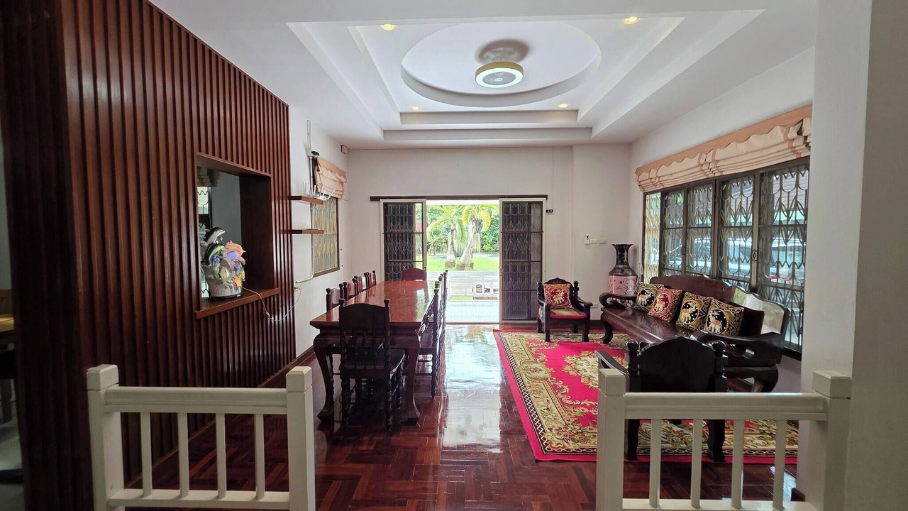 Photo of Outdoor in Saraphi