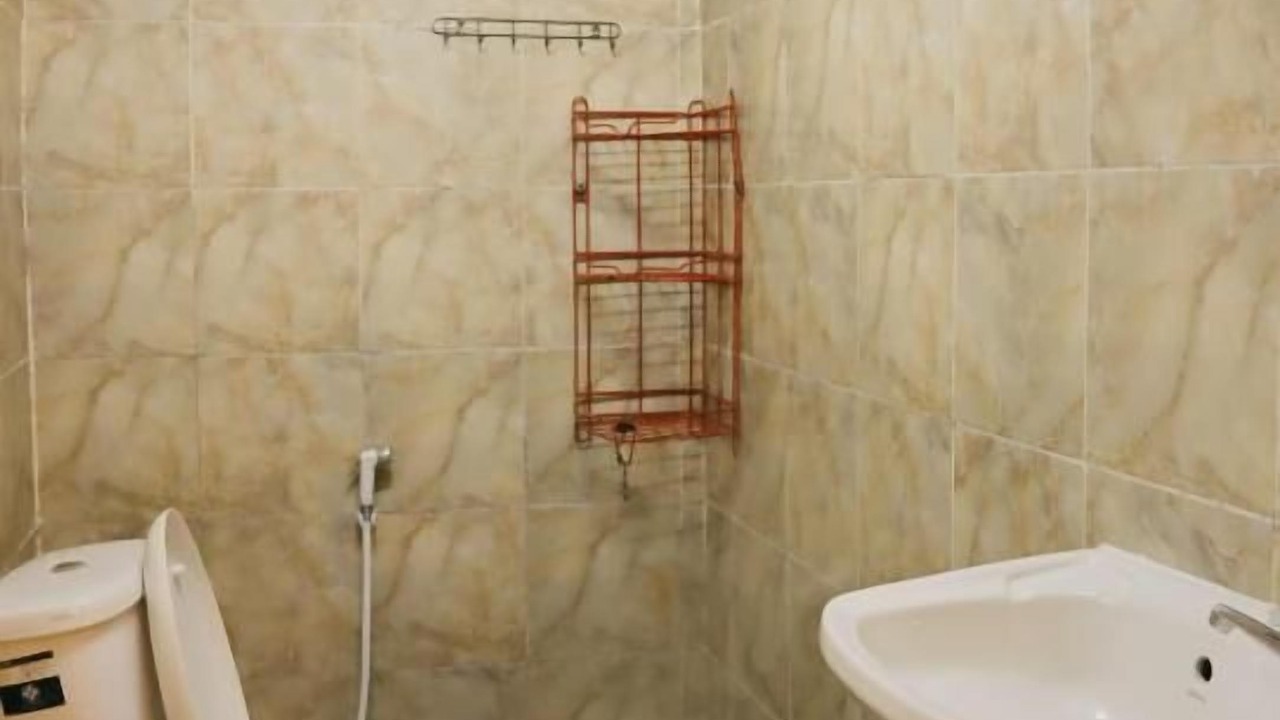 Photo of Bathroom in Thung Maha Mek