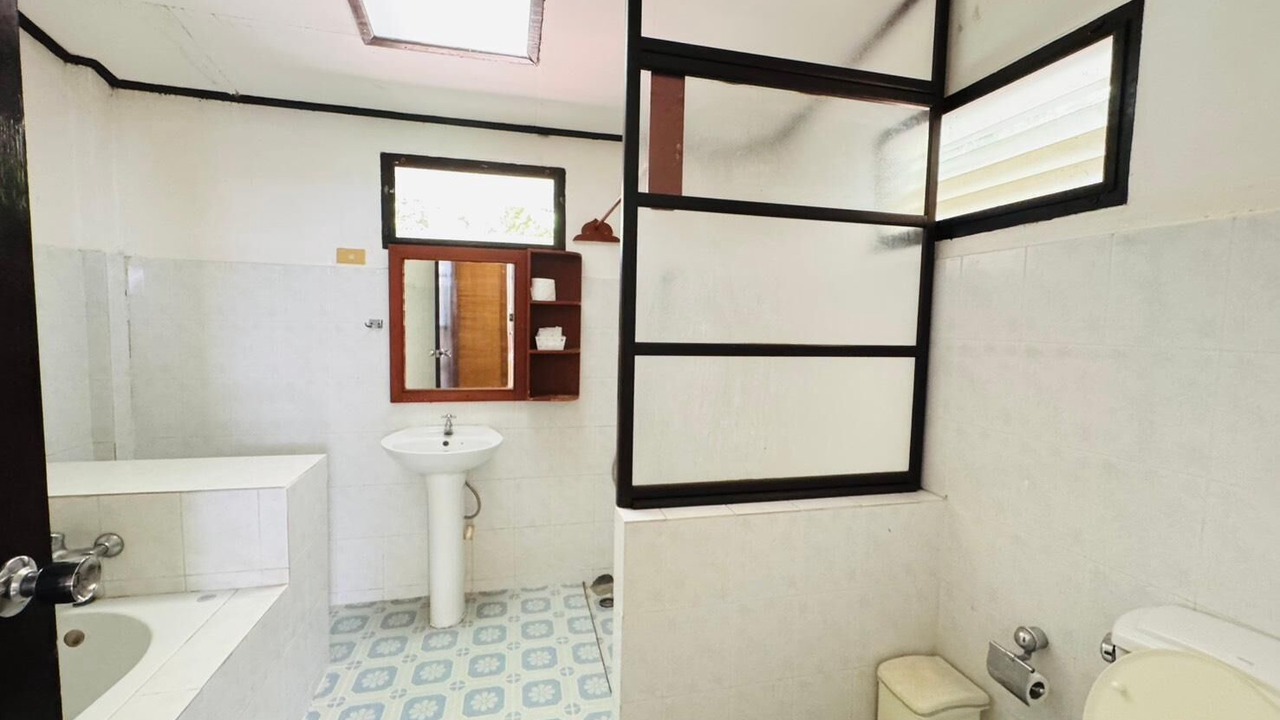 Photo of Bathroom in Kaeng Krachan